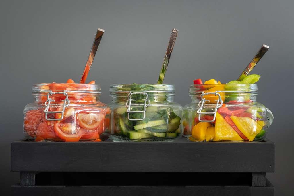 Holiday Inn - The Niu, Timber Esslingen By Ihg Esslingen am Neckar Restaurant photo